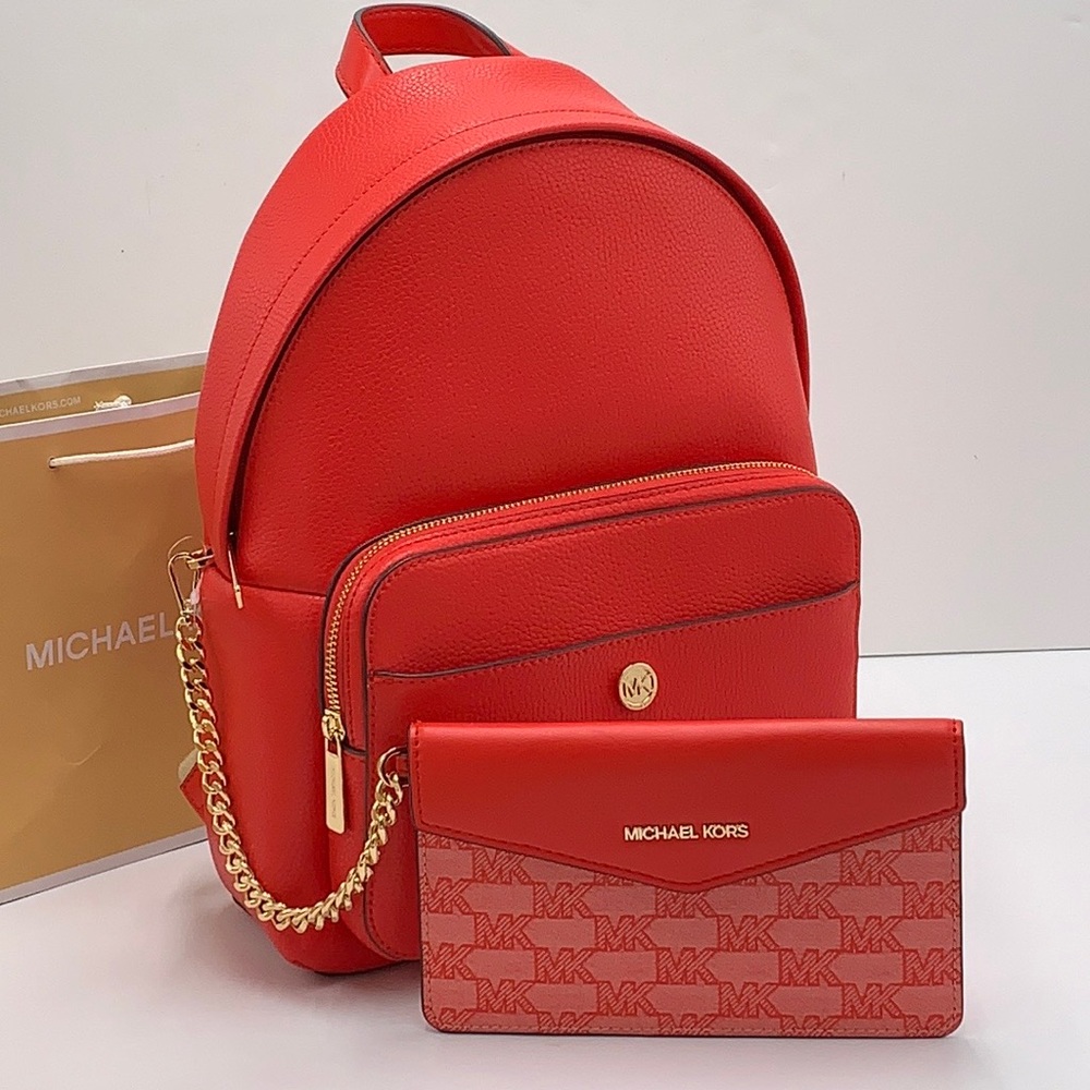 MICHAEL KORS 
Maisie Medium Pebbled Leather 2-in-1 Backpack
Dark Sangria 
NWT - Picture 2 of 16